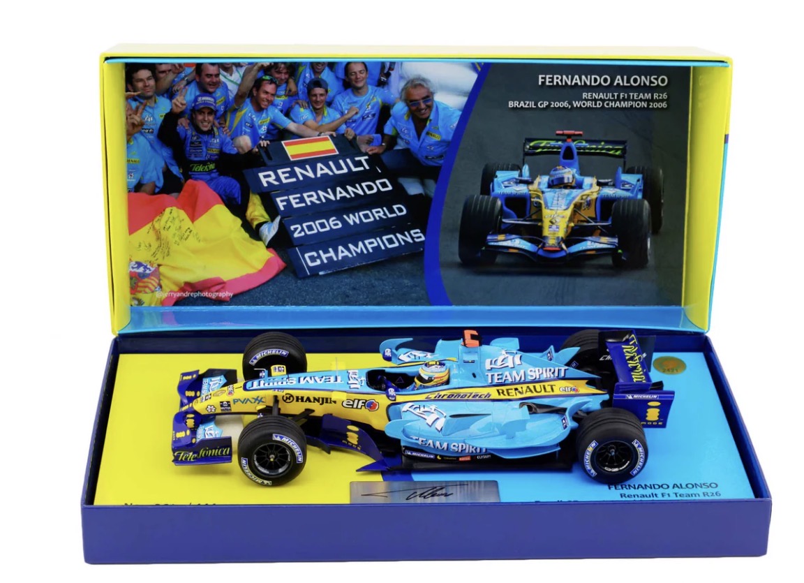 Monoplaza escala 1:18 Fernando Alonso 2005 Renault AUTOGRAFIADO