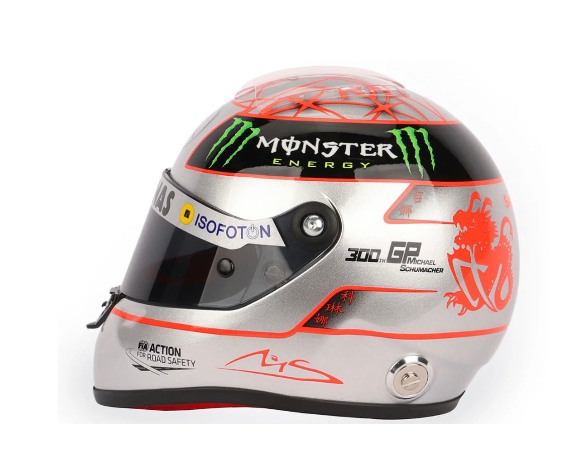 Casco escala 1:2 Michael Schumacher 2012